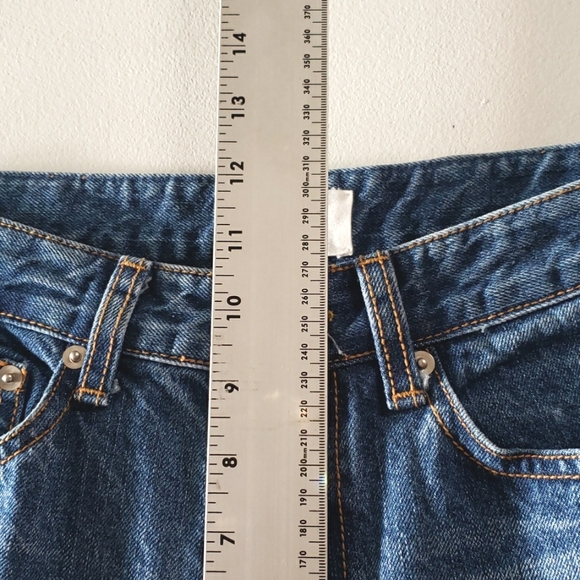 EVIDNT Los Angeles Reverse Cuff Cropped Jeans Women's Size Small - Picture 10 of 12